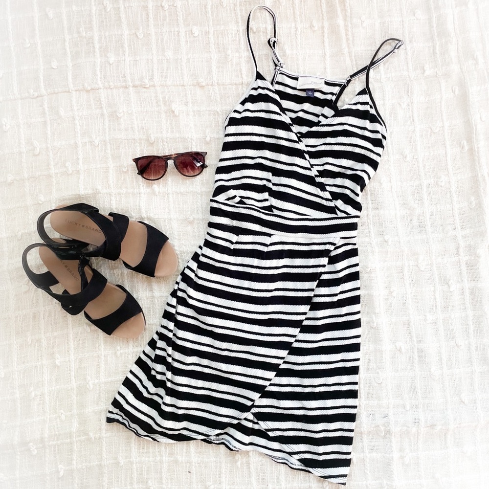 NWOT Universal Thread dress